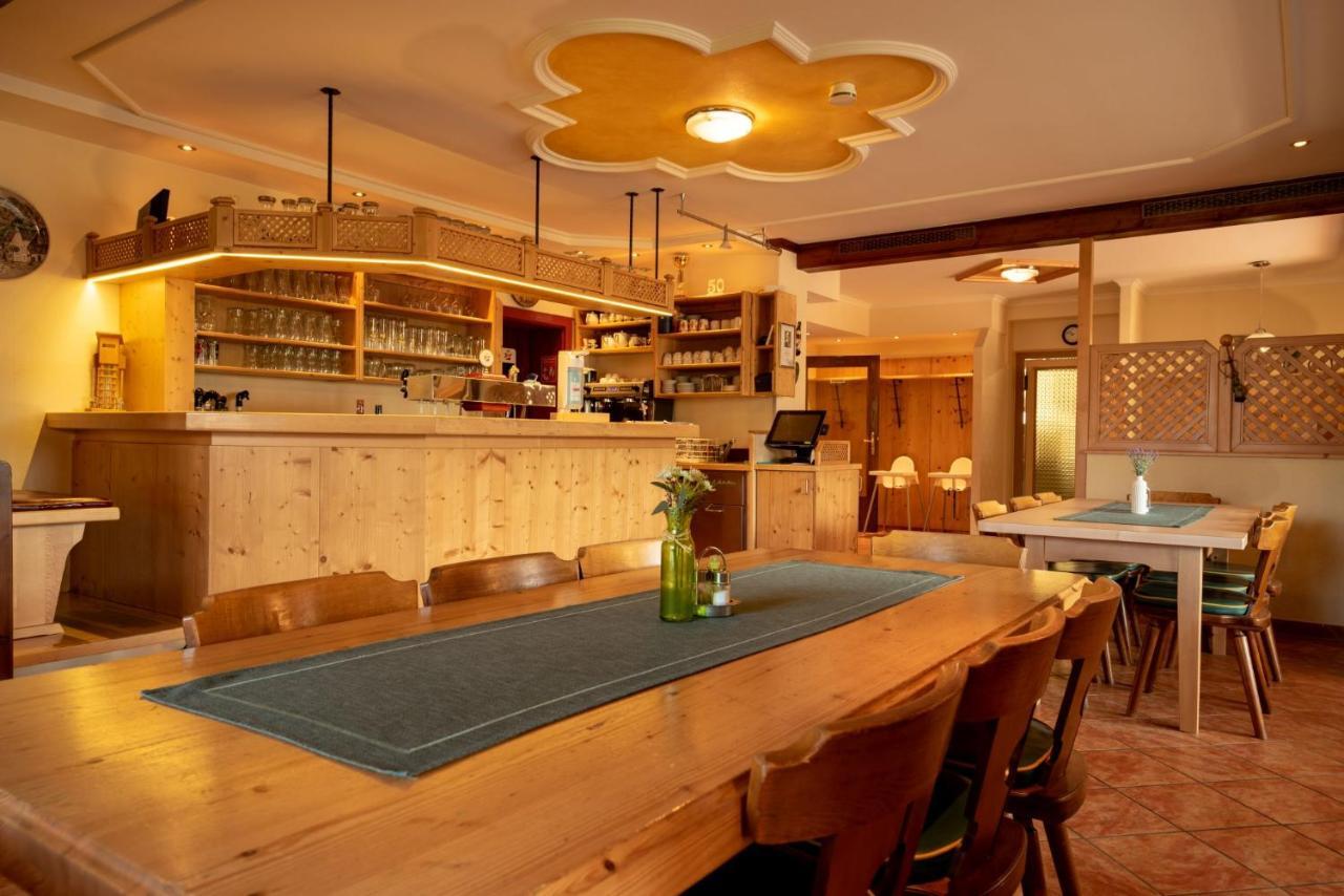 S'Wirtshaus By Alpine Genusswelten Grobming Exterior foto